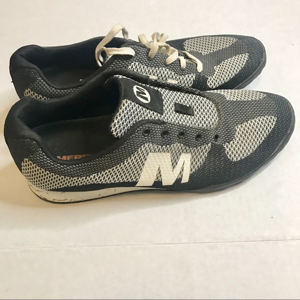 Merrell women sneakers size 9 grey/black